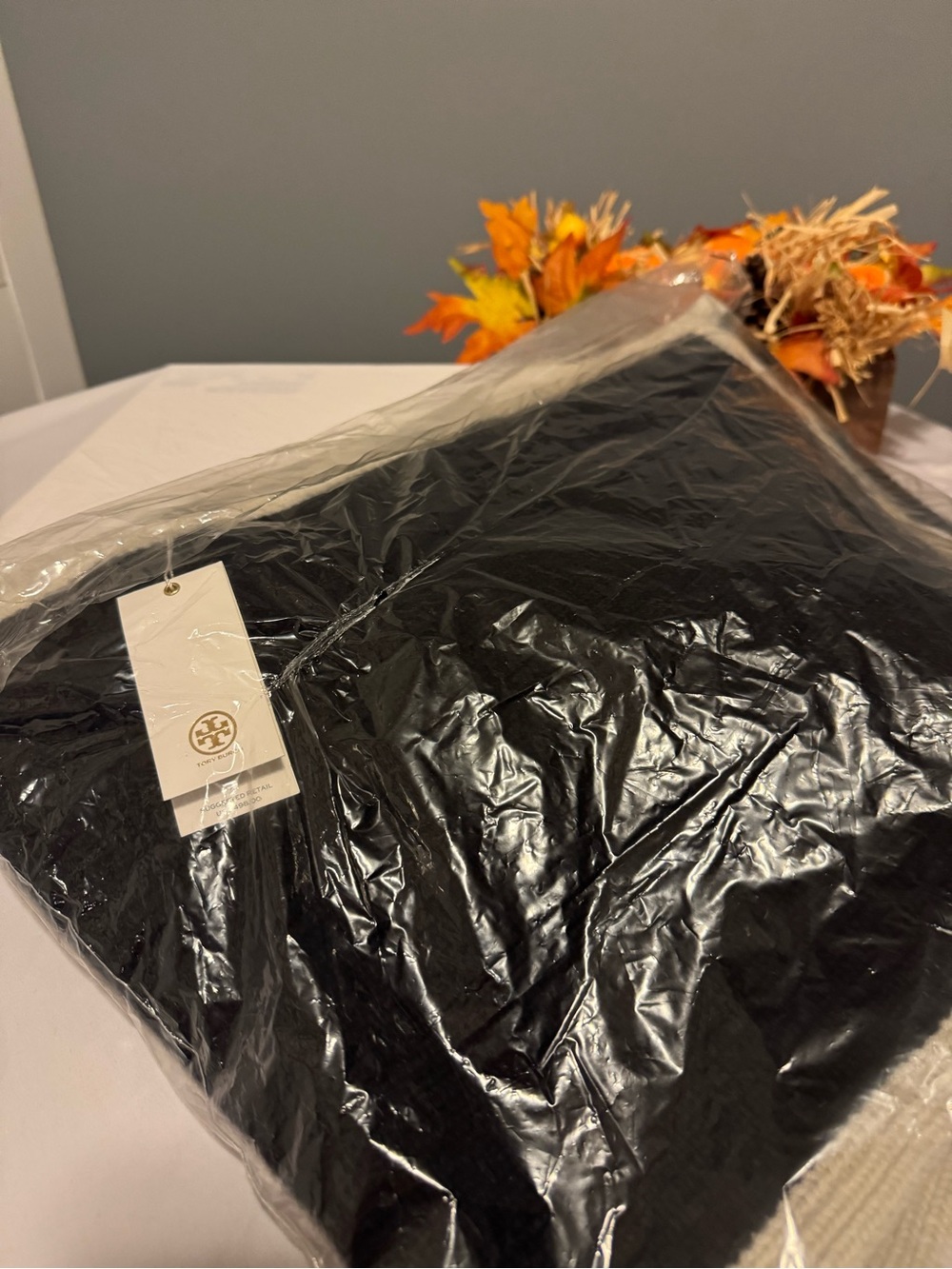 NWT Tory Burch Cashmere Scarf Navy New Ivory $498